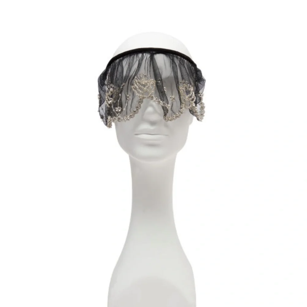 New AREA NYC EMBROIDERED LACE VEIL
